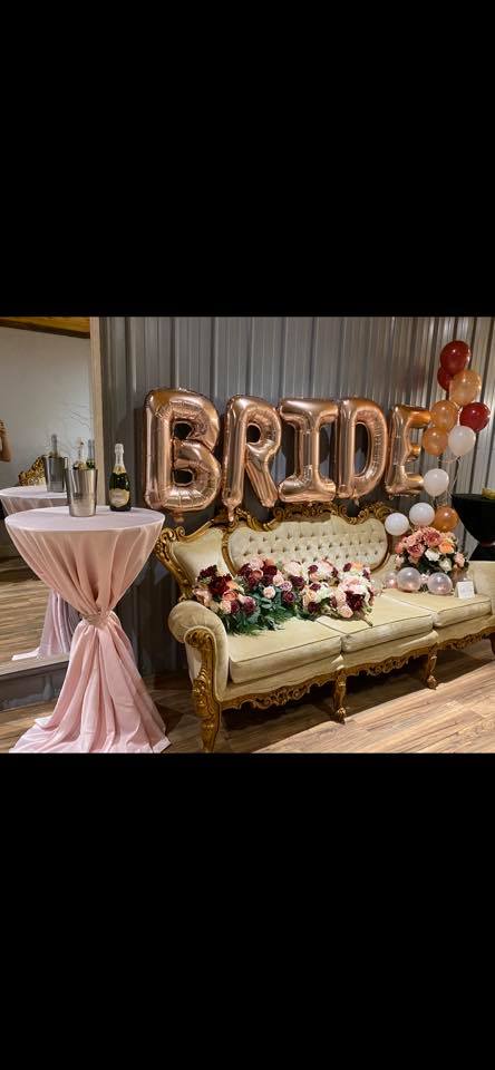 CUSTOM DECORATED RUSTIC MAROON AND BLUSH THEMED  BRIDAL ROOM