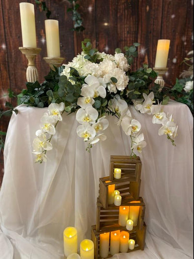 "RUSTIC" WHITE WEDDING ARCH/HEAD TABLE