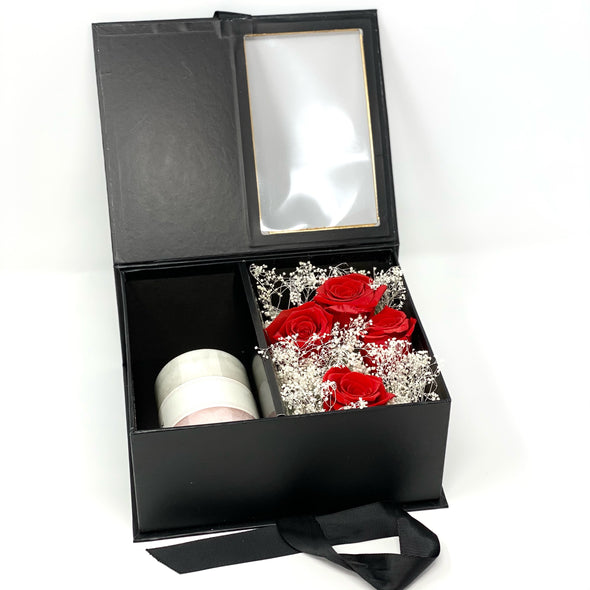 BLACK GIFT BOX WITH A CANDLE AND ROSES