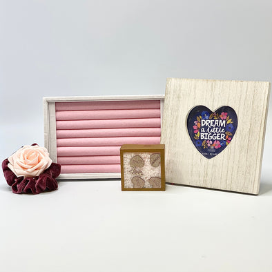 PRETTY IN PINK GIFT BOX