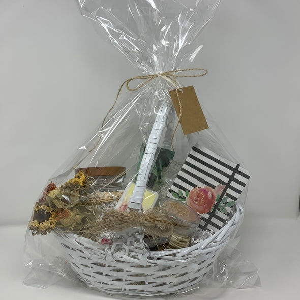 "WELCOME GUEST" GIFT BASKET
